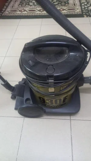 Hitachi 12L Wet & Dry Vacuum Cleaner (1600W) for sale