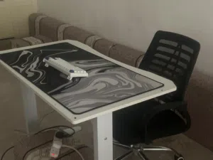 للبيع طاوله ماوس باد و كيبورد