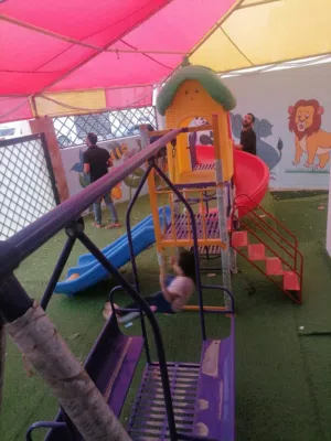 اثاث كامل لحضانة للبيع بحالة ممتازة