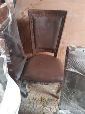 كراسي خشب نضيف عدد 10 للبيع