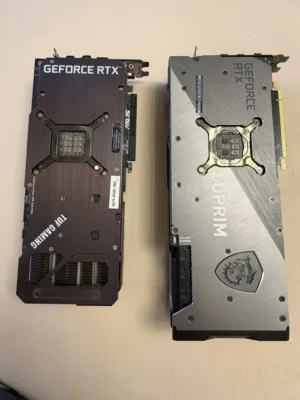 كرتين شاشة 3080 بحالة ممتازة