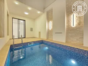 350 m2 5 Bedrooms Villa for Sale in Tripoli Al-Serraj