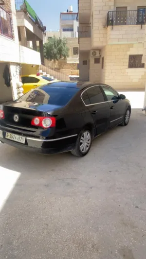 Volkswagen . Passat . 2006 . Used3