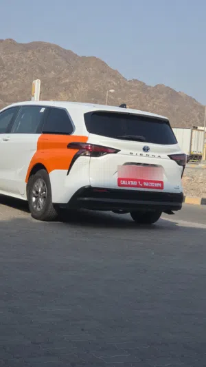 تويوتا سينا 2022 تكسي للبيع بدون الرقم