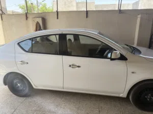 Used Nissan Sunny in Basra
