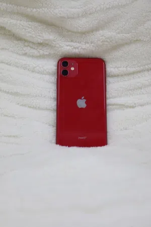 Apple iPhone 11 128 GB in Al Dakhiliya