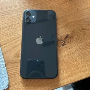 Black iPhone 11