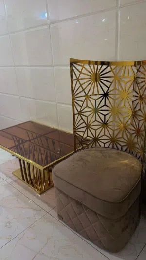 طاولة تقديم مع كرسي للبيع