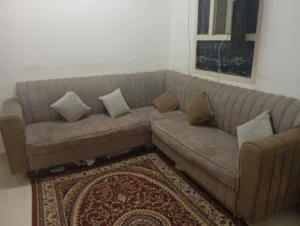 كنبة استعمال نظيف