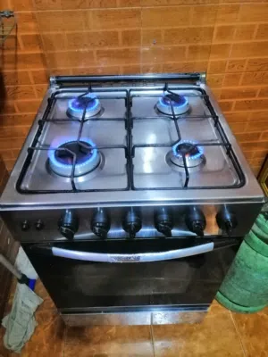 غاز يونيفيرسال مع فرن