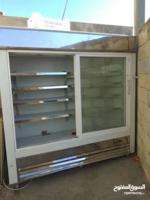 ثلاجة تبريد عرض للبيع