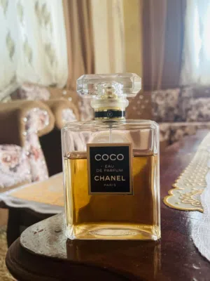 عطر من شانيل الاصلي للبيع او البدل