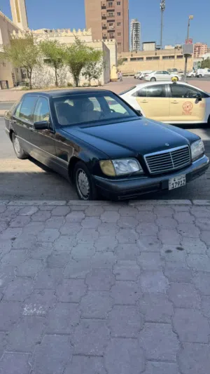مرسيدس بنز 320 صالون 1996
