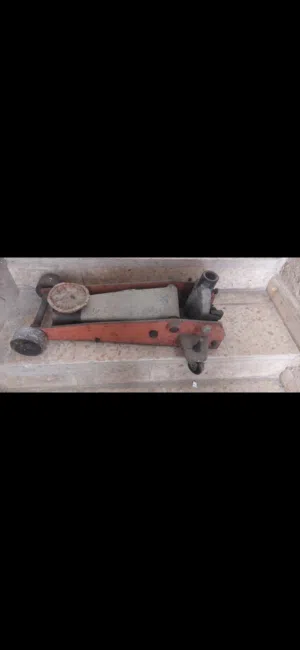 جك تمساح 3 طن شغال تمام