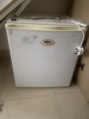 للبيع ثلاجه