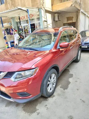 nissan rogue sv full options model 2016  جيب نيسان للبيع