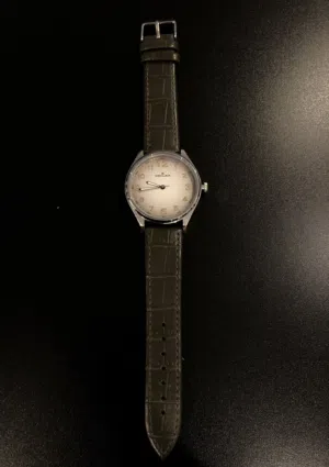 للبيع ساعه xenlex مستعمله اسبوع