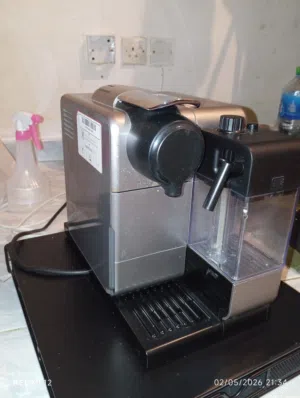 Electric Coffee machine  (NESPRESSO)