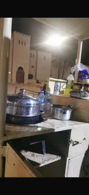 طاوله ذره للبيع مستعمله