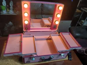 Makeup Vanity Box (trolly)