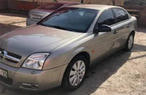 Used Opel Vectra in Jerash