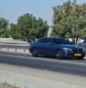 علي 
