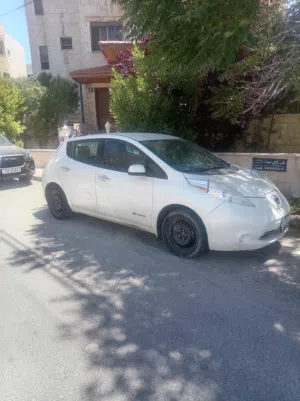 نيسان ليف 2015 كهربائية هاتشباك مستعملة بحالة جيدة مع مواصفات أمريكية