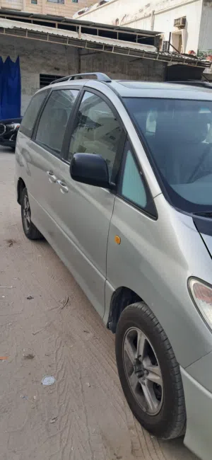 Used Toyota Previa in Hawally