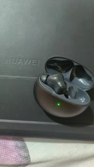 للبيع سماعة هواوي بدز اي سفين huawei freebuds 7i