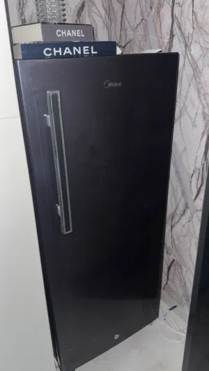 ثلاجه جديده
