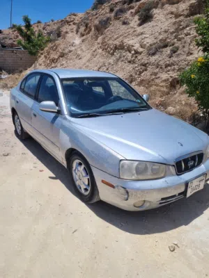 هيونداي افانتي 2002