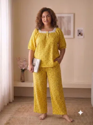 Pajamas slee wear