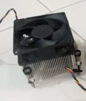 مروحة تبريد المعالج ويوجد تبديل