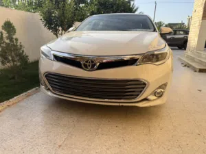 Used Toyota Avalon in Tripoli