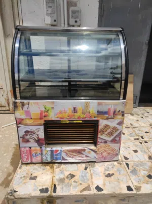 ثلاجة عرض ...