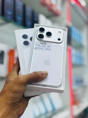 iPhone 17 pro- 256 GB - Box piece- 100% Bh - Nice condition- Apple warranty 13/02/2027