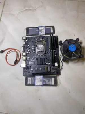 للبيع حاسبه كومبو معالج i5 جيل ثالث ورام 8