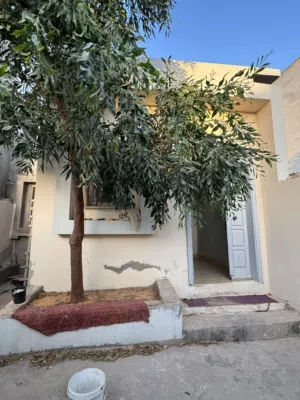 منزل ارضي في سوق الجمعة