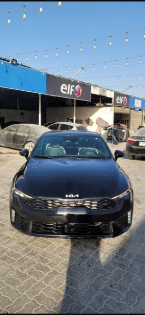 Used Kia K5 in Basra