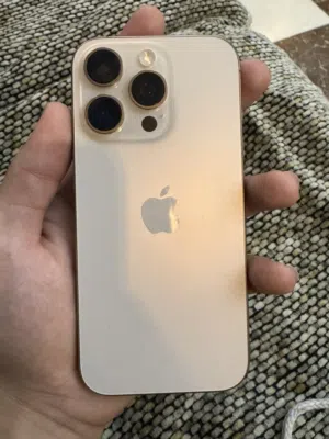 Iphone 16 pro master desert