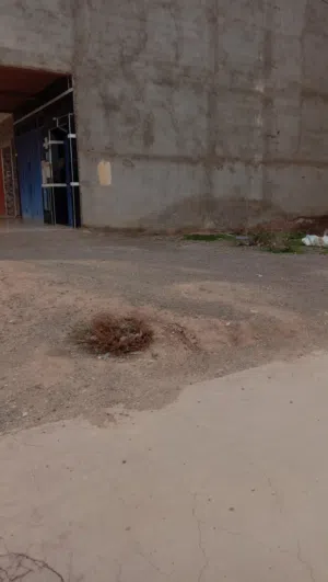 بقعة تجارية للبيع Tamansourt 2 الشطر 8 – 72m بواجهتين