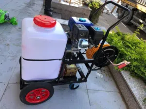مضخة رش مبيدات و تعقيم 60 لتر بنزين