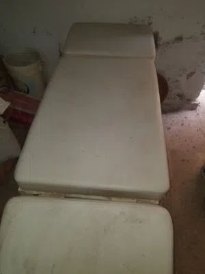 سرير كاوتش فحص طبي بسعر مميز عرض