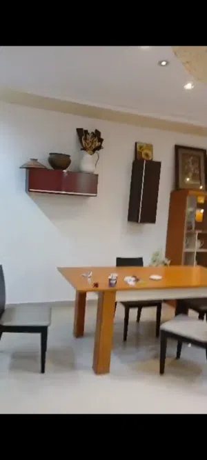 شقة للبيع شارع المعري دور الاول