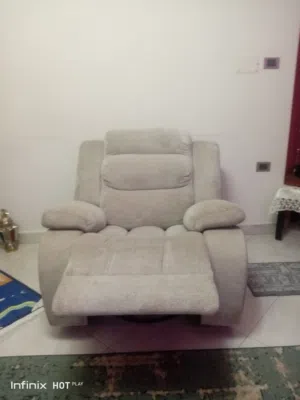 كرسي هزاز ليزي بوي من قباني الاثاث