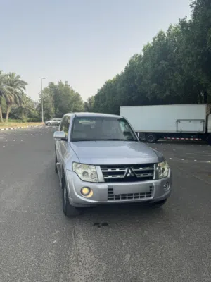 باجيرو2012GLS بحالة ممتازة استخدام راقى بدون اى مصاريف تواير وبطارية جديدةاااااااااااااااااااااااااا