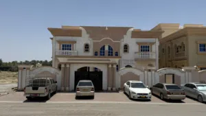 بناية للبيع من المالك مباشرة في البريمي (حماسة)