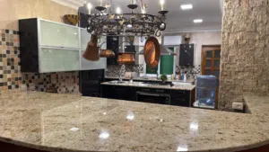 للإيجار : شقة دوبلكس فاخرة في موقع مميز في عبدون    For rent: Deluxe Duplex.  Across from British Em
