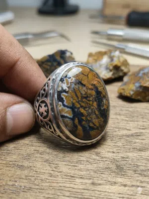 احجار جميله ومتنوعه
