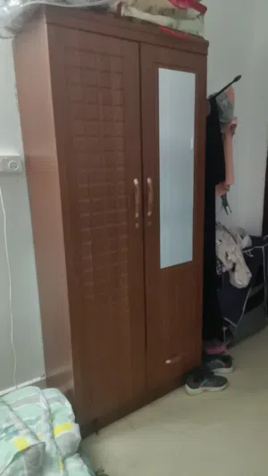 خزانة و اثاث